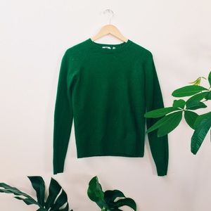 Uniqlo Kelly Green Sweater